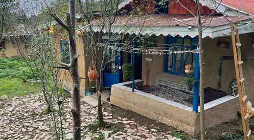 کلبه فلت جنگلی بهارناز