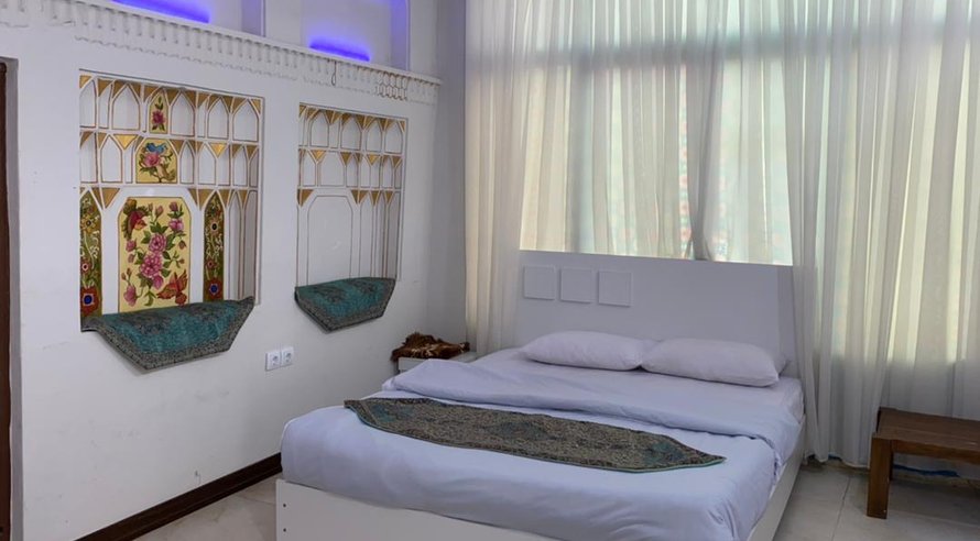 اقامتگاه سنتی طاها - واحد ۱۲