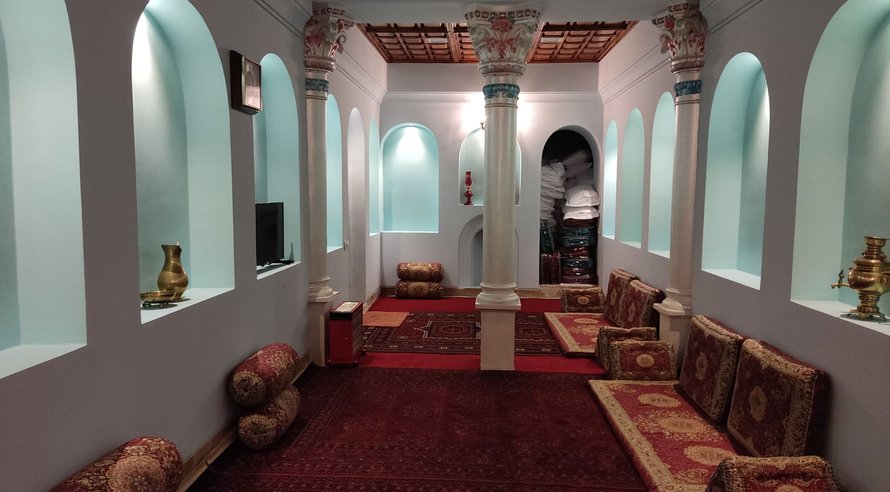 اقامتگاه سنتی مونگ - واحد قمری