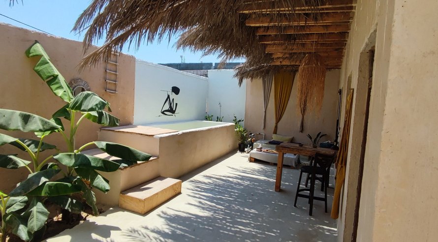 بوم گردی نقش - واحد نظر