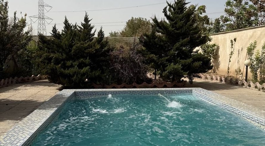 ویلا یک خوابه استخردار آبگرم قلمستان