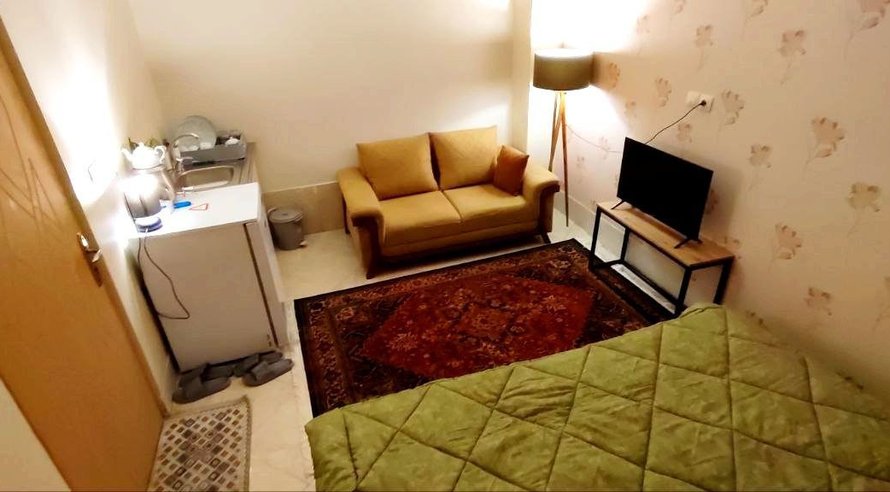 فلت ایوانا 1