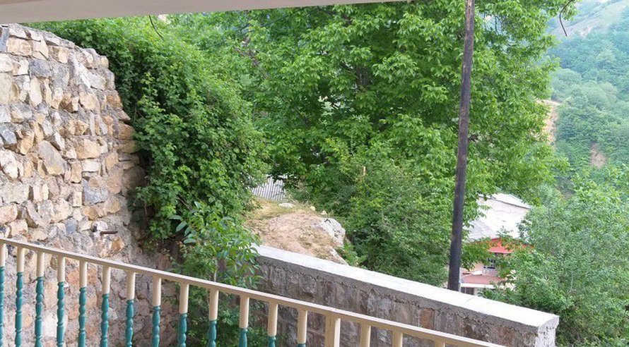 ویلا دوخوابه کوهستانی سرخدار