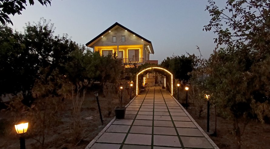 ویلا چهارخوابه استخردار آبگرم گلدن پارادایس