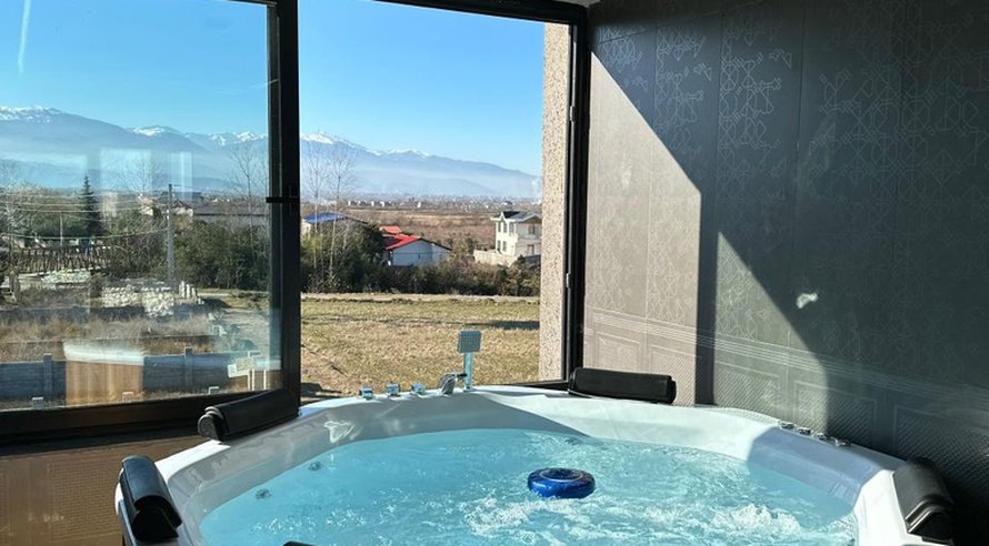 ویلا چهارخوابه تریپلکس استخردار آبگرم دژاوو