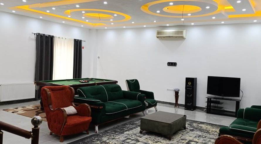 ویلا چهارخوابه تریپلکس استخردار آبگرم عمارت حسینی