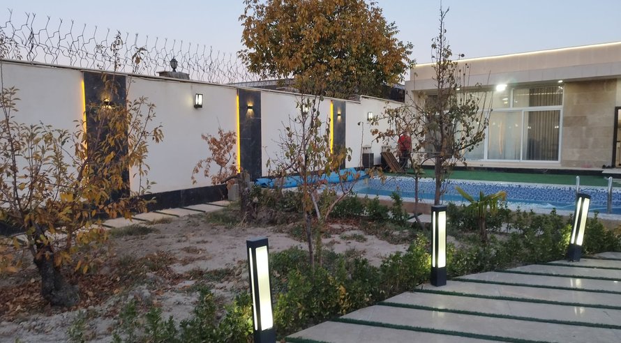 ویلا دوخوابه استخردار آبگرم عسل 1