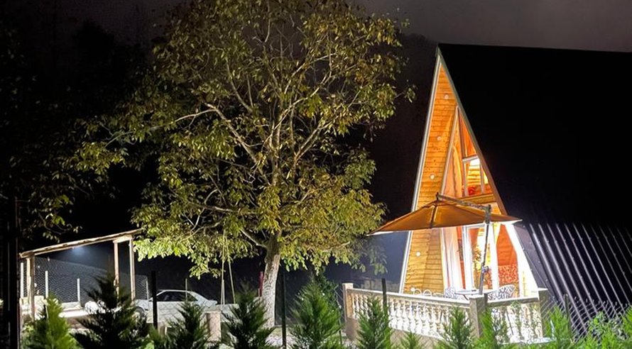 کلبه دوخوابه سوئیسی آمور