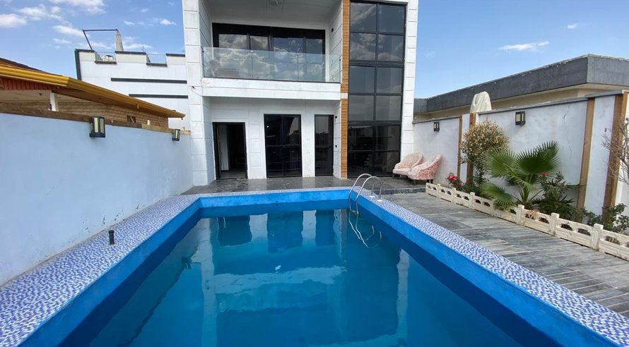 ویلا دوخوابه دوبلکس استخردار آبگرم مروارید ۱۹