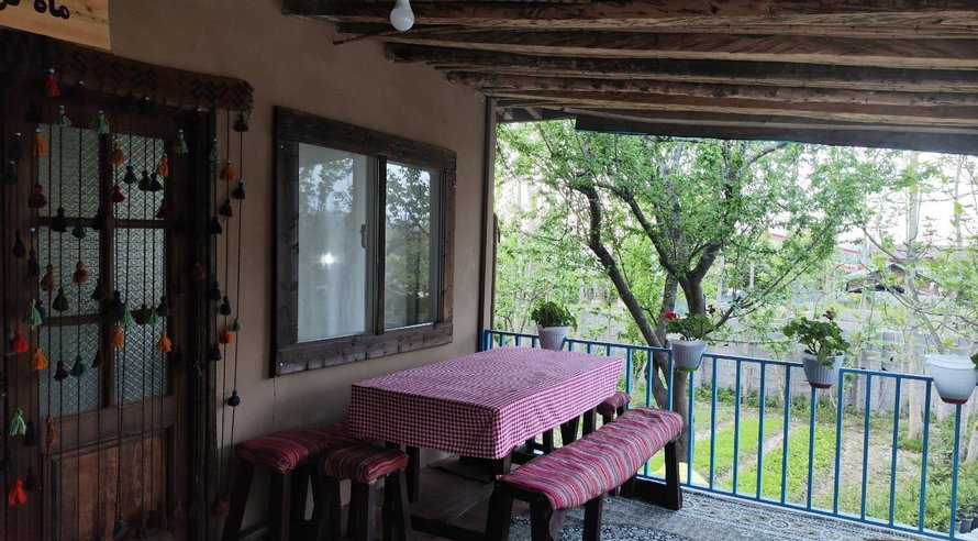 بوم گردی اوستا بالا - واحد ماه جان