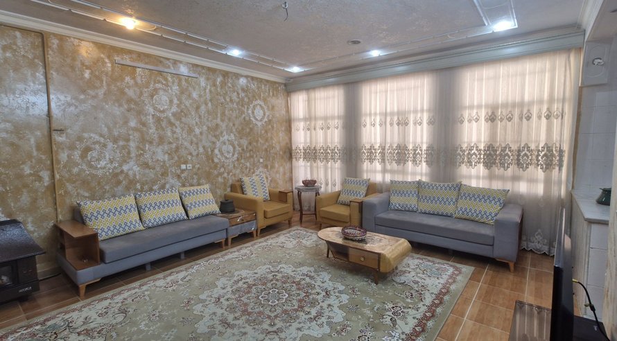 اجاره روزانه آپارتمان دوخوابه ابرندسرا یزد
