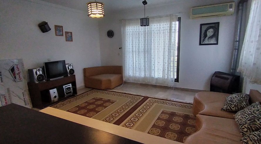 اجاره روزانه آپارتمان یک خوابه سارینا متل قو (سلمانشهر)