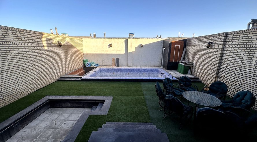 ویلا دوخوابه استخردار آبگرم دربار