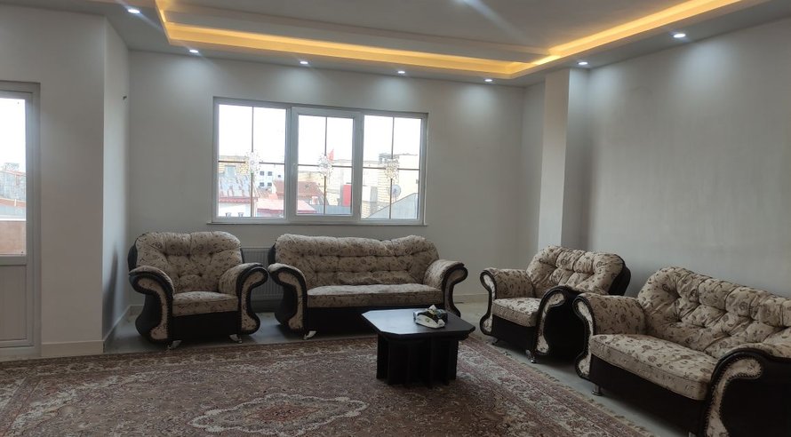 اجاره روزانه آپارتمان دوخوابه فرزام واحد 5 رشت