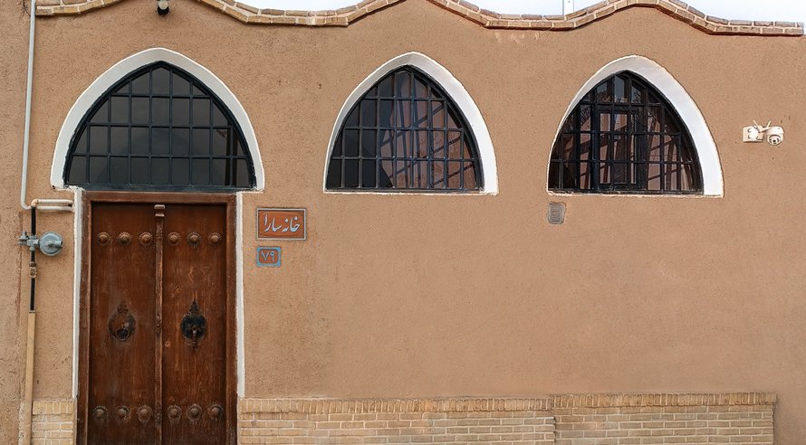 اجاره سوئیت فلت سنتی خانه سارا کاشان