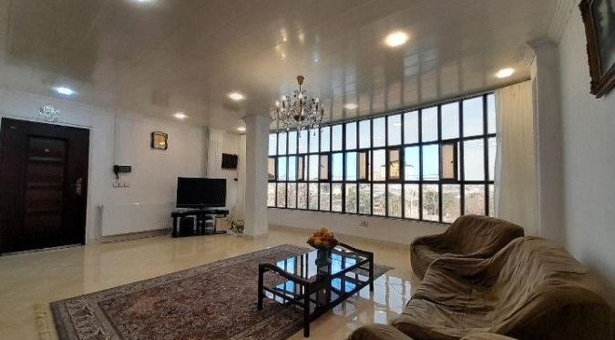اجاره روزانه آپارتمان دوخوابه میرزا کوچک خان تنکابن