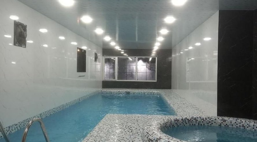 اجاره ویلا دوخوابه استخردار آبگرم باغ رستمی بابلسر