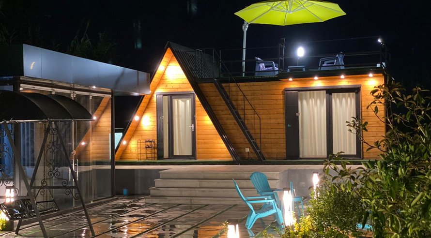 کلبه یک خوابه سوئیسی گلایل