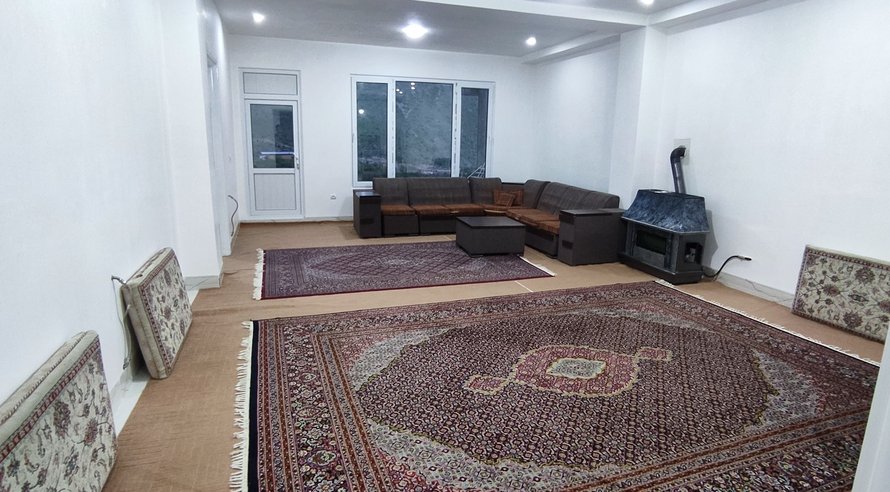 اجاره روزانه آپارتمان سه خوابه ژیندا پاوه