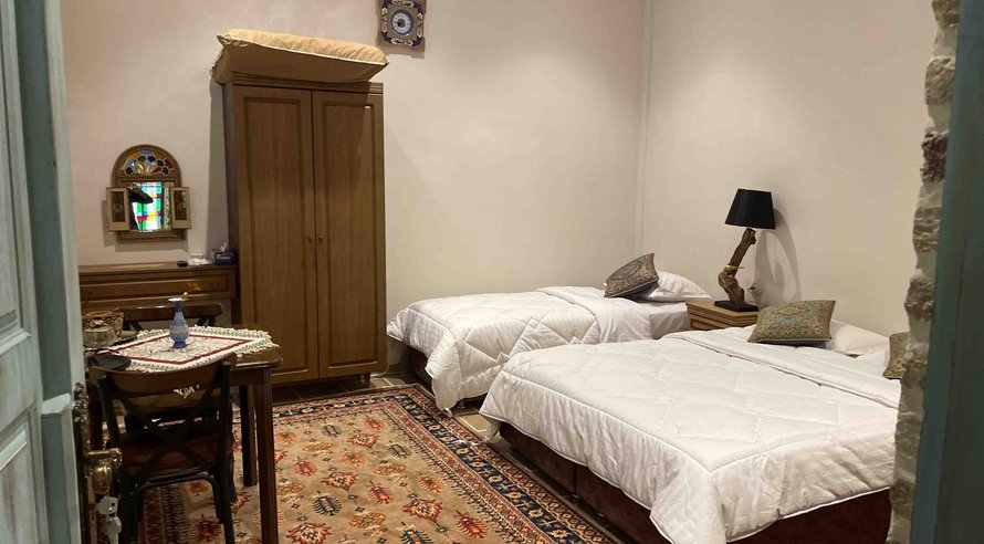 اجاره بوم گردی باغ ریحون باغستان فردوس - واحد بابونه فردوس