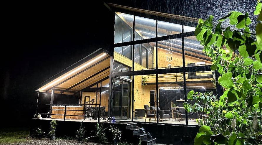 کلبه دوخوابه شیشه ای آیریس