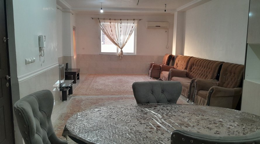 اجاره روزانه آپارتمان دوخوابه یاسین 11 بندر عباس