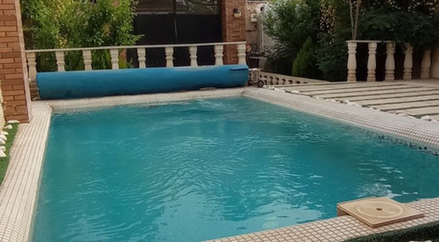 یک خوابه استخردار آبگرم آرام