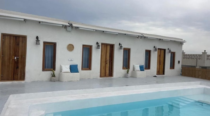 بوم گردی فلت ساحلی استخردار مهناد