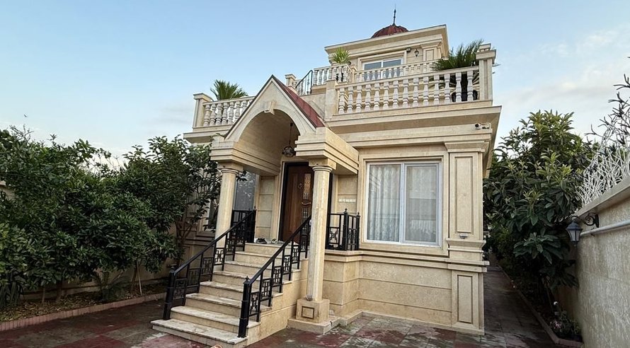 اجاره ویلا سه خوابه جنگلی استخردار آبگرم عمارت رز لند رامسر