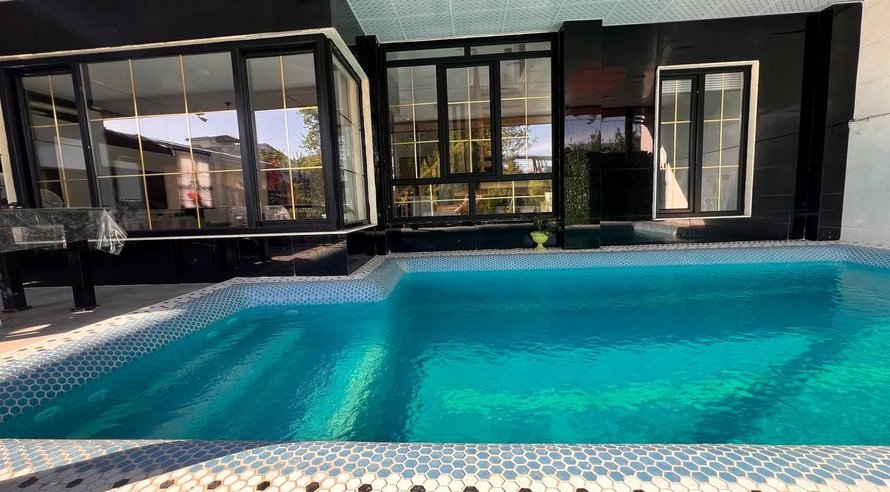 ویلا سه خوابه ساحلی استخردار بشمن