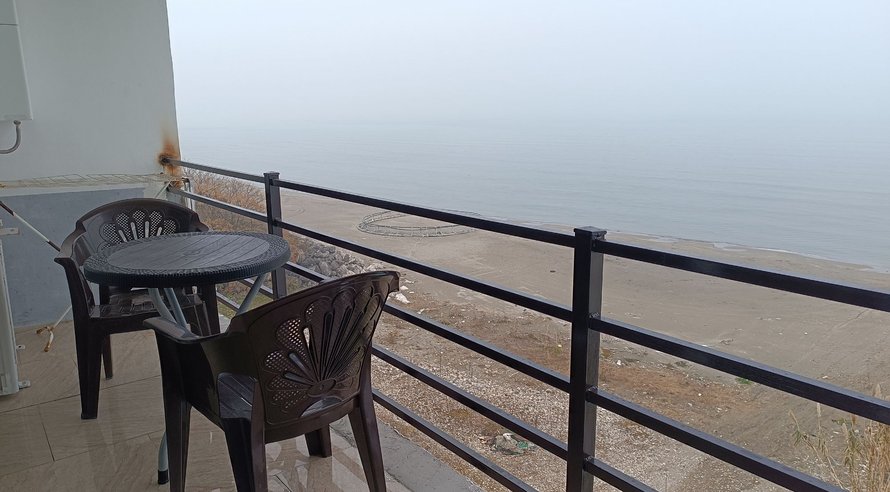 اجاره روزانه آپارتمان دوخوابه ساحلی کاج ۳ نوشهر