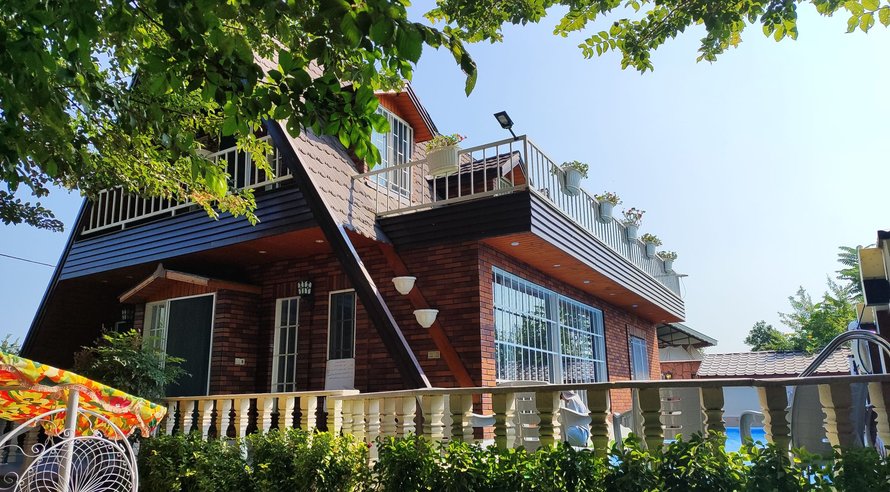 ویلا سه خوابه استخردار سوئیسی راد