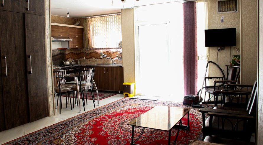 اجاره روزانه آپارتمان یک خوابه امینی هشت بهشت اصفهان