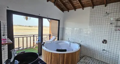 ویلا دوخوابه جکوزی دار دوبلکس برکه ویلا