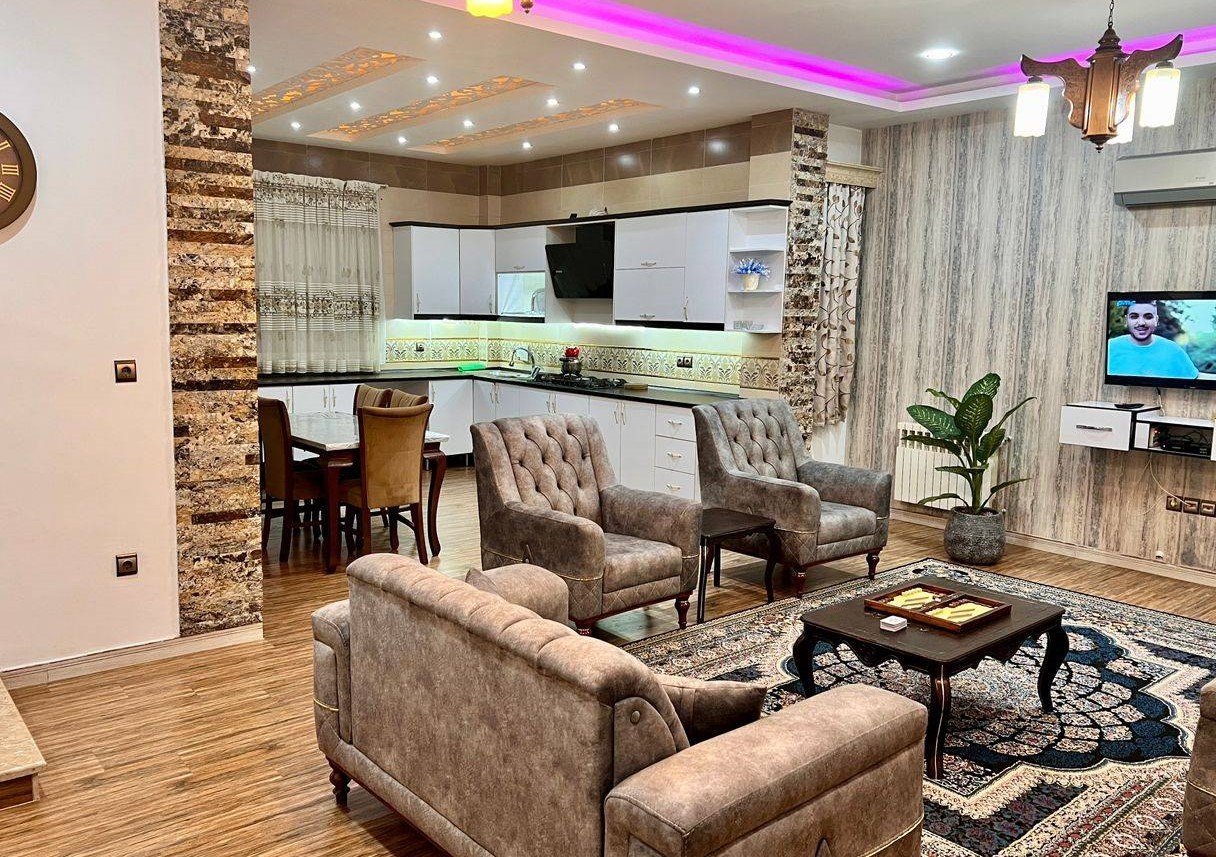 ویلا دوخوابه استخردار آبگرم همسایه ساحل