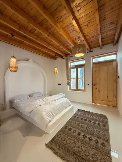 بومگردی کی تل واحد ده درخت