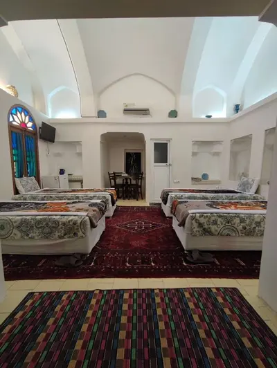 اقامتگاه سنتی ثنا - واحد 4 تخته