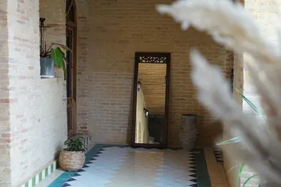 اقامتگاه سنتی یک خوابه سلطانِ بانو - روشادخت