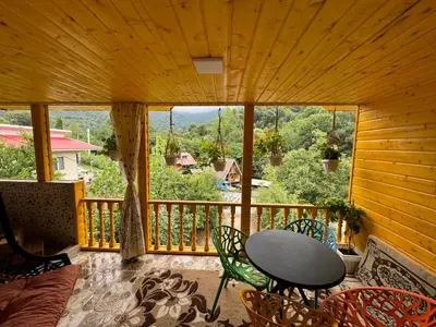 کلبه شش خوابه استخردار آبگرم مهراد 1