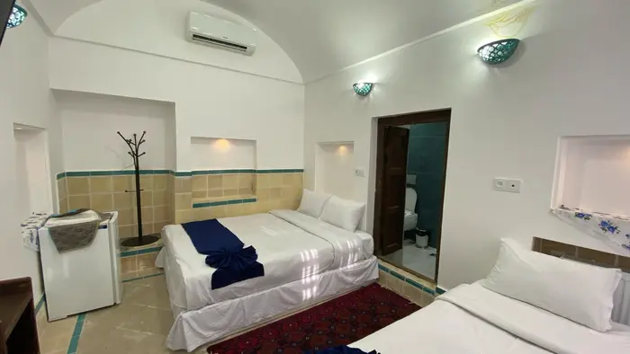 اقامتگاه سنتی کیوان واحد سه تخته