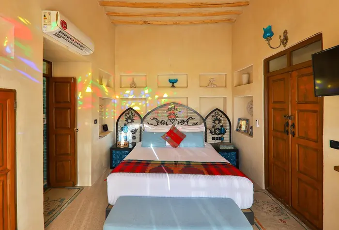 اقامتگاه سنتی صارم الدوله ونوشک - واحد فیروزه