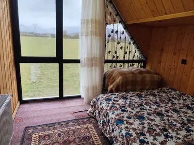 کلبه چهارخوابه استخردار آبگرم مهراد 3