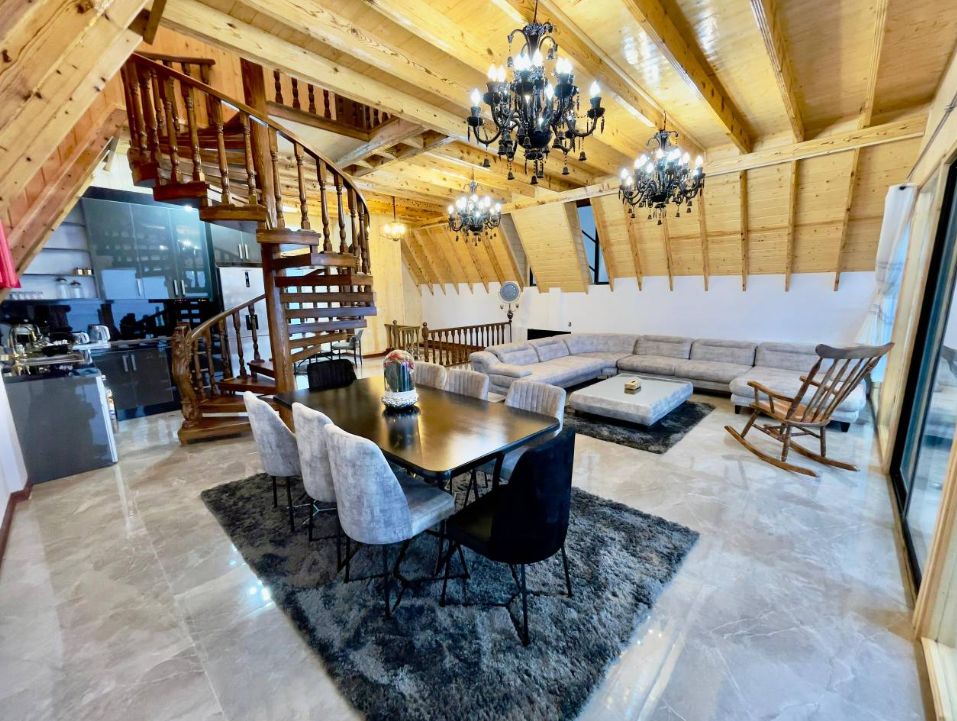 کلبه سه خوابه دوبلکس جنگلی استخردار آبگرم وگاس