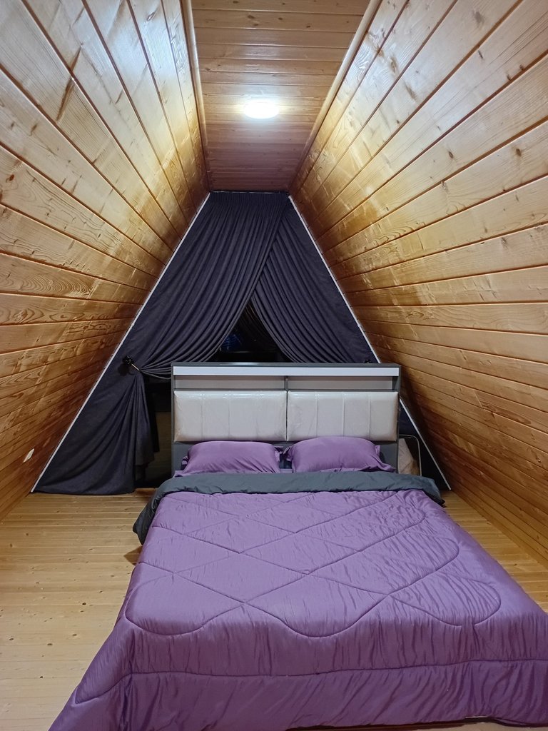 کلبه یک خوابه جکوزی دار سوئیسی شالی