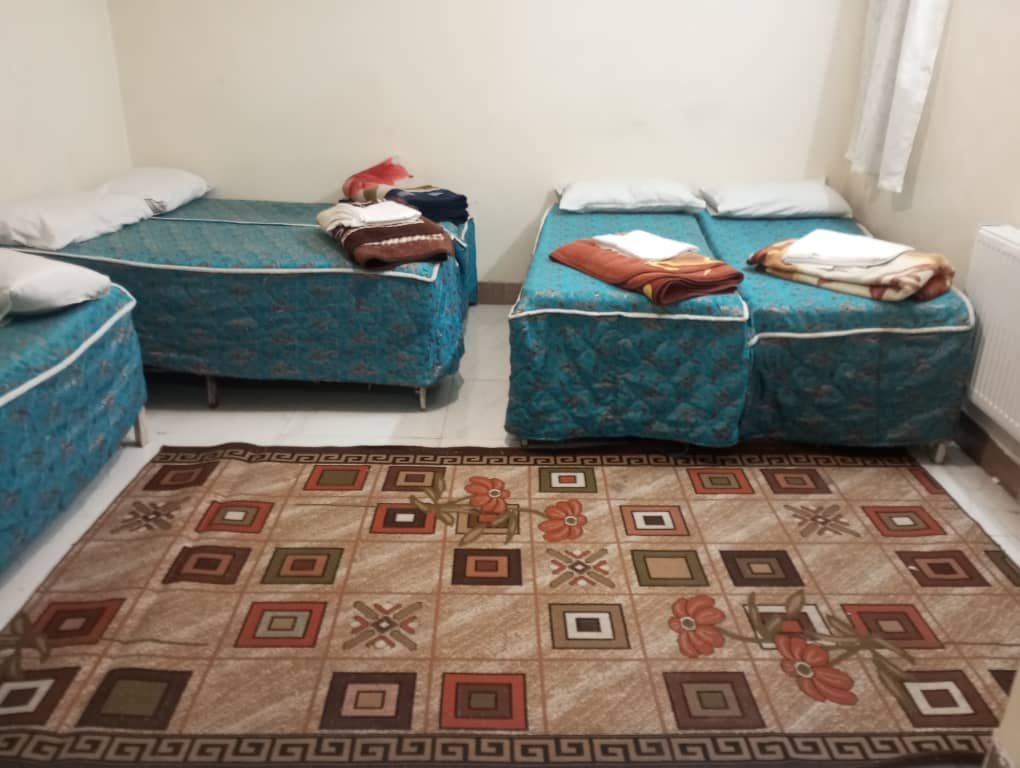 مسافرخانه رضوی فرد واحد 5 تخته