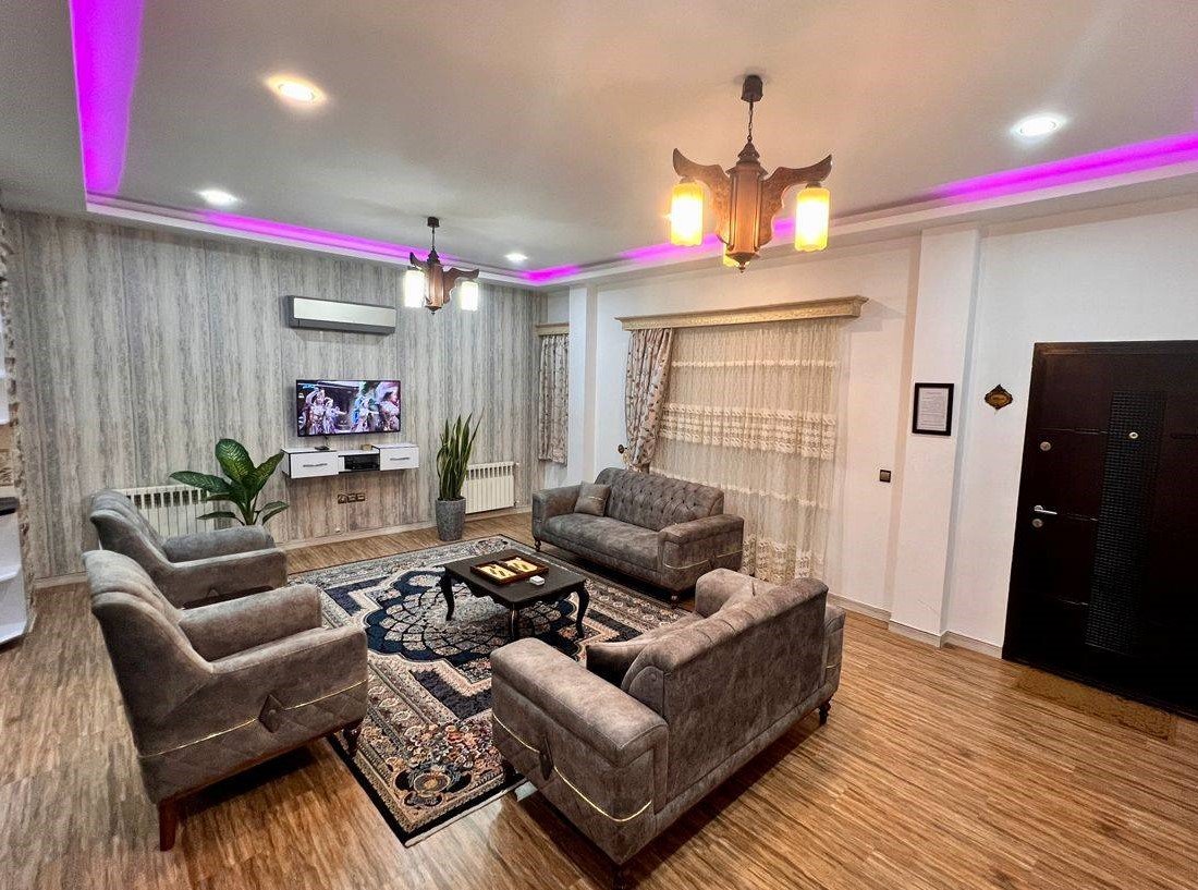 ویلا دوخوابه استخردار آبگرم همسایه ساحل