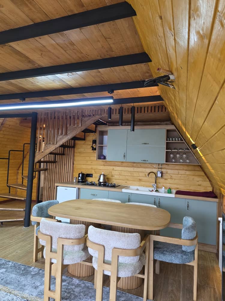 کلبه سه خوابه سوئیسی جکوزی دار امید