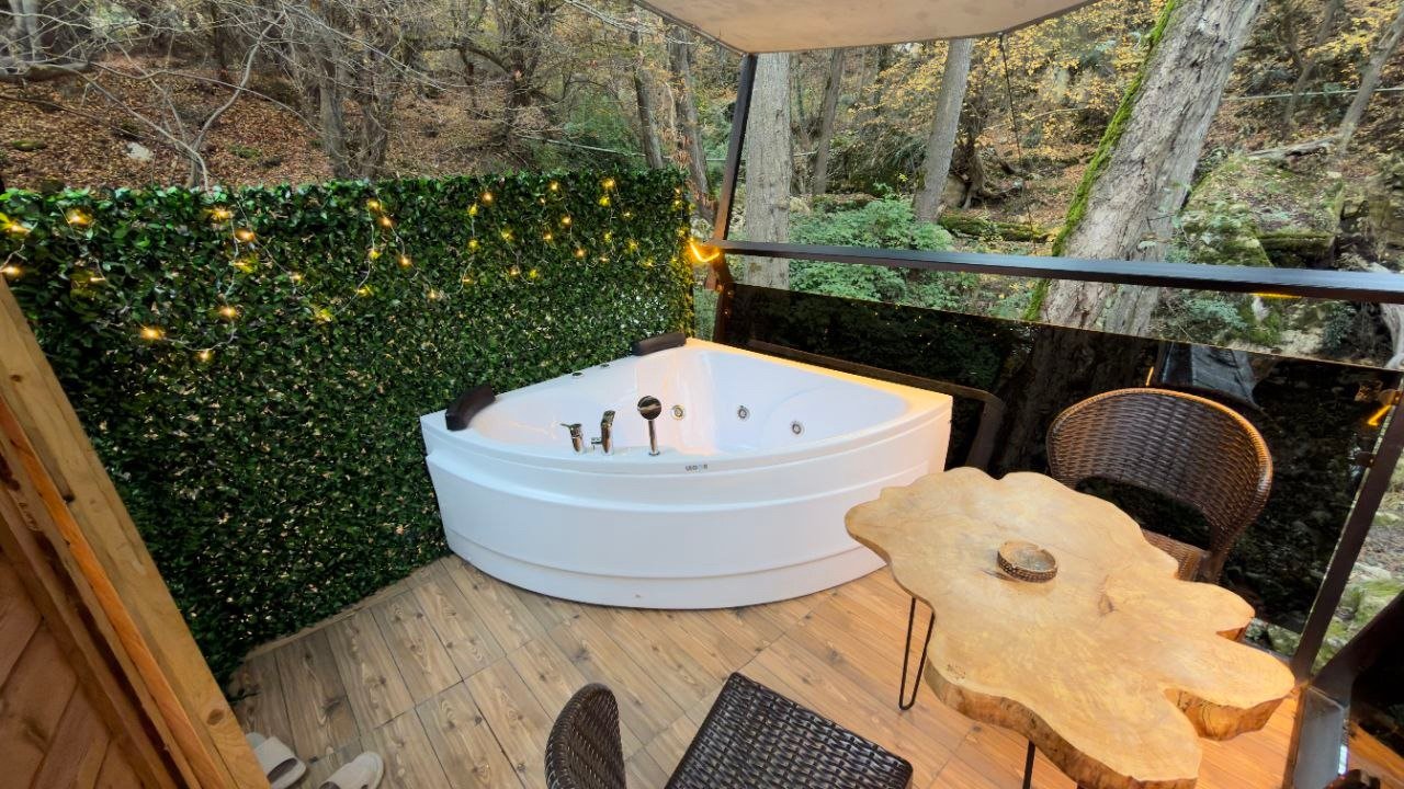 کلبه ایران بانو واحد الماس