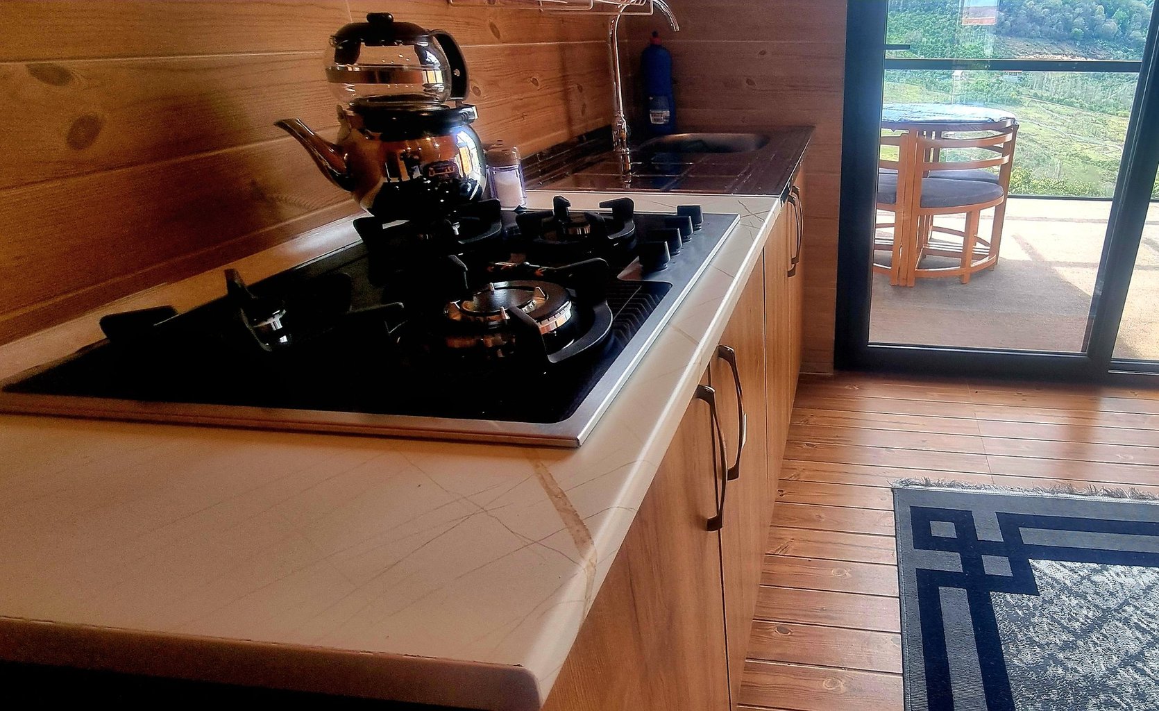 کلبه یک خوابه سوئیسی دوبلکس جکوزی دار تیکیش وی آی پی