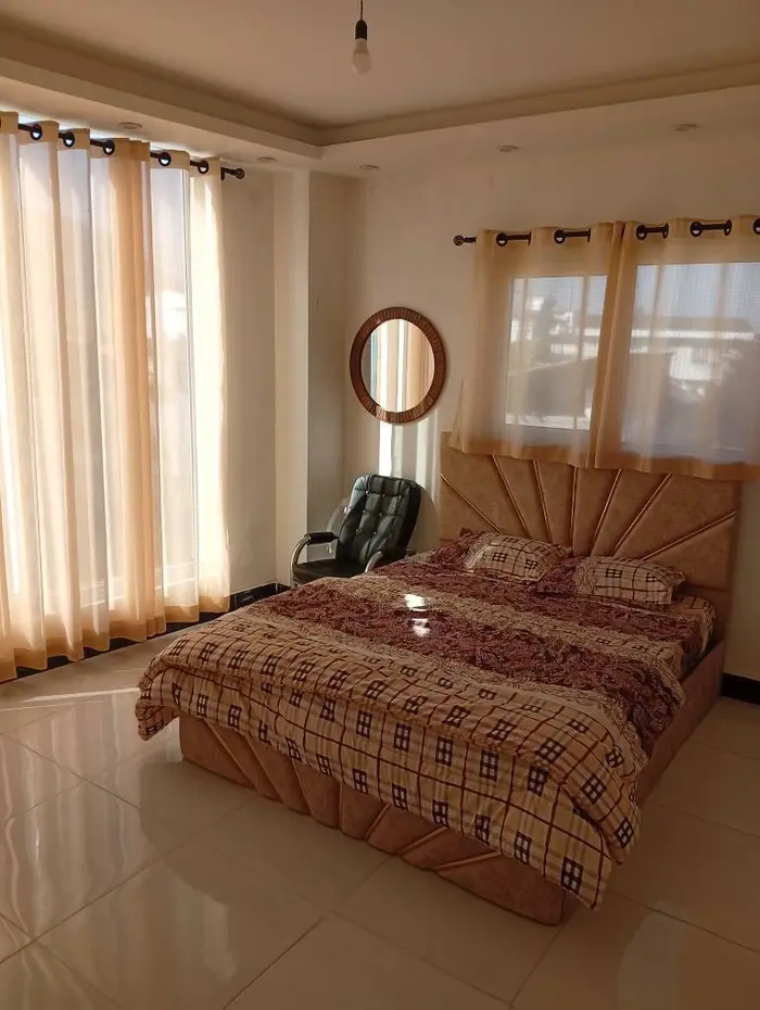 ویلا چهار خوابه استخردار آبگرم شبنم 1